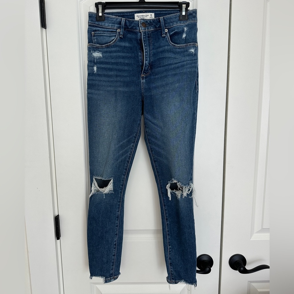 Abercrombie & Fitch The Super Skinny Ankle High Rise size 26/2S Women’s Jeans
